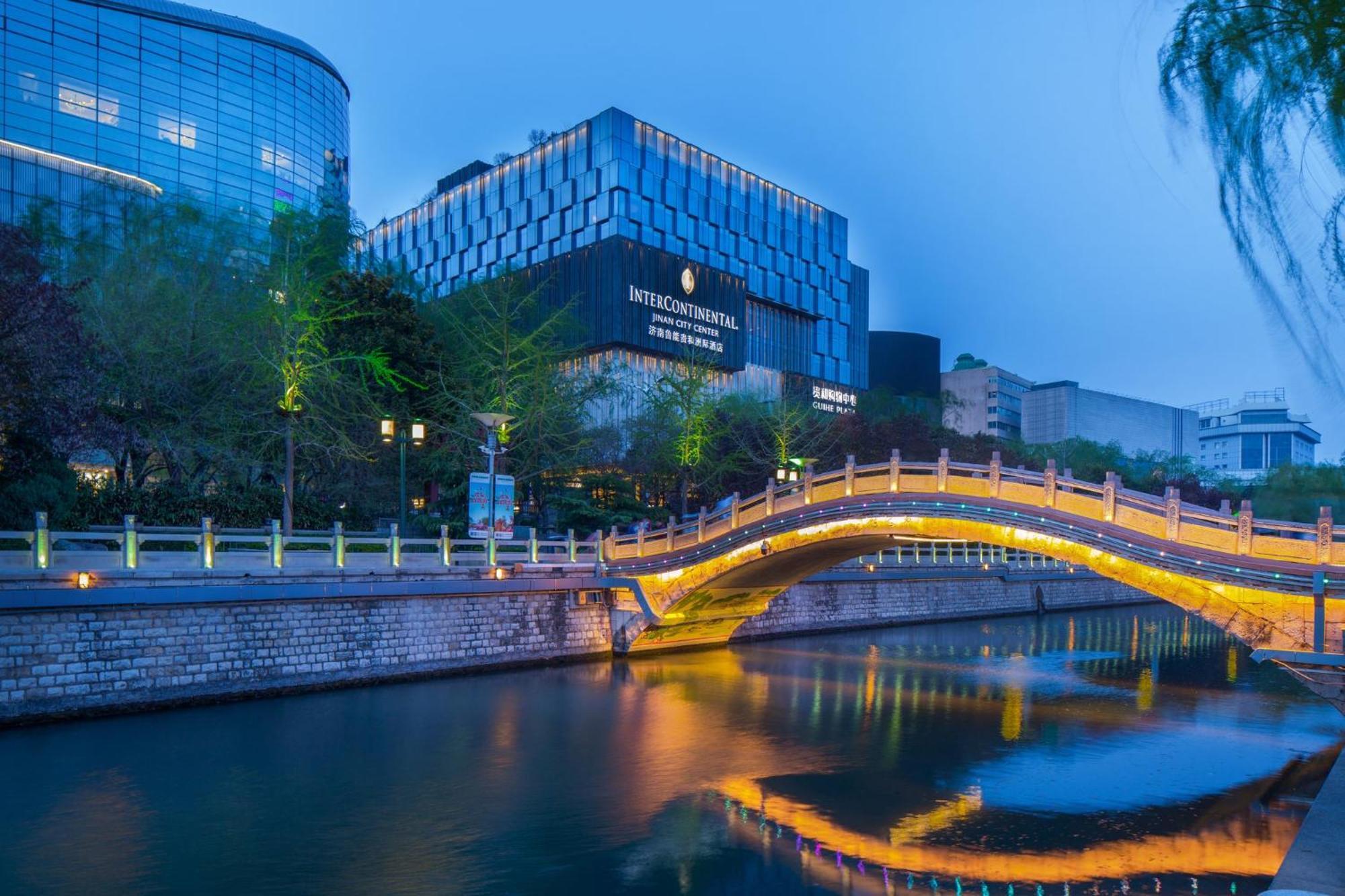 Intercontinental Jinan City Center By Ihg Eksteriør billede
